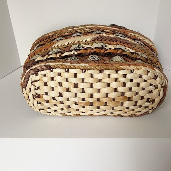 Large Woven Straw tote - Picture 4 of 6